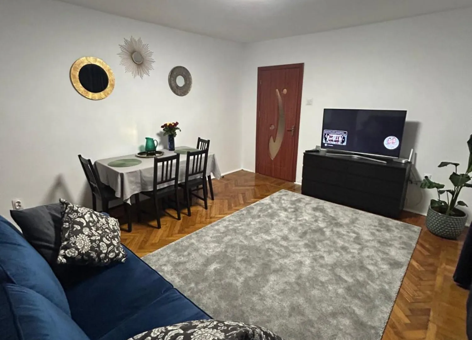 North Star Apartaments Bucureşti 0*,  România